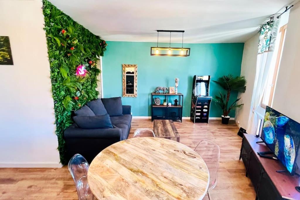 Jungle Room ลูมีย์ ภายนอก รูปภาพ